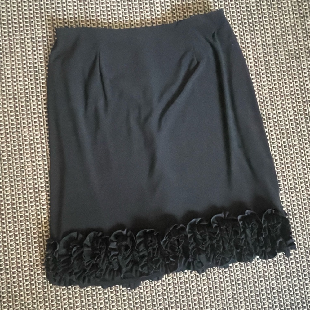 Gabby Skye Black Ruffled Pencil Skirt Knee-Length